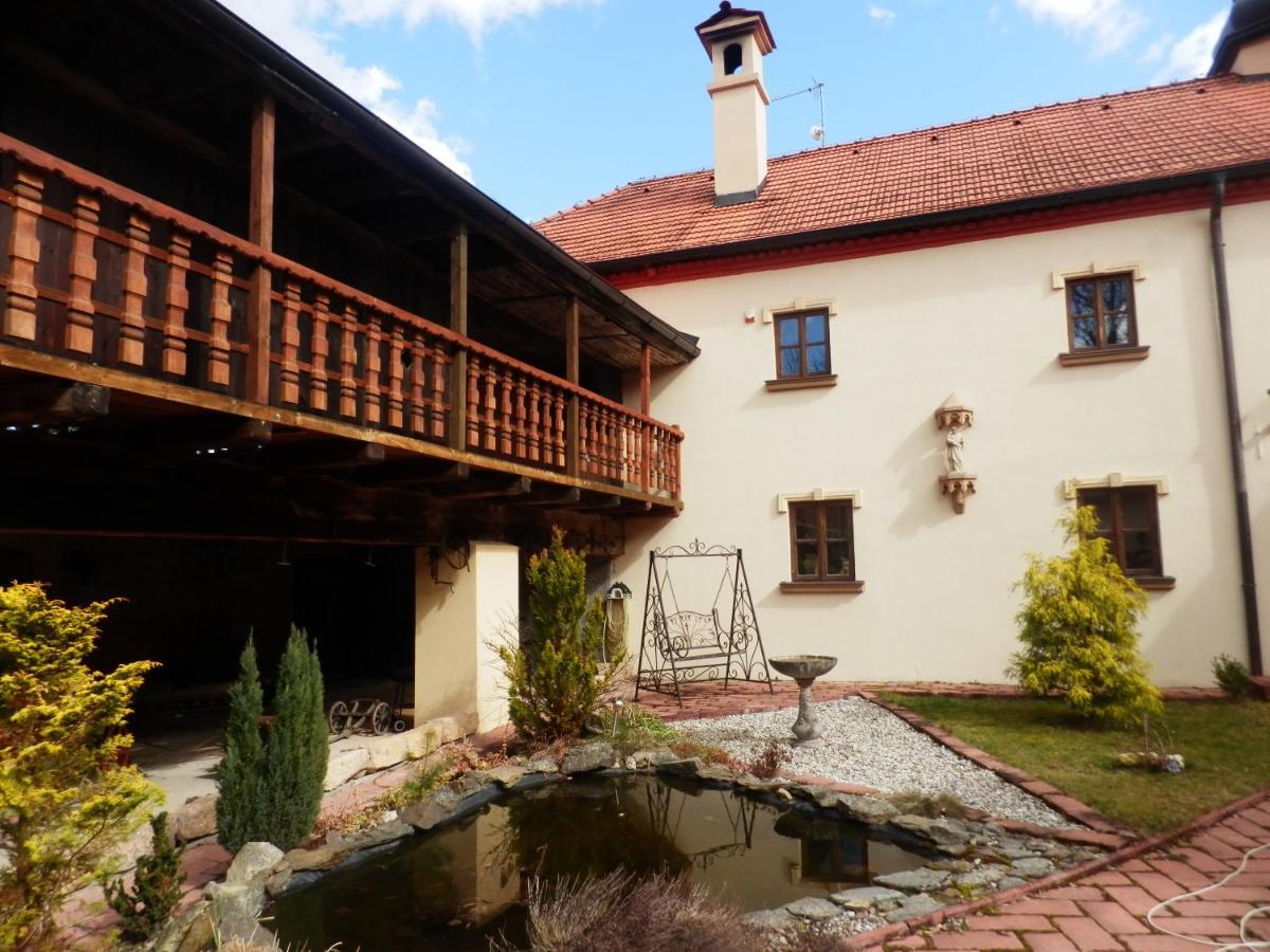 Zamecek Zdiky - Zamecky Apartman Bujanov Экстерьер фото