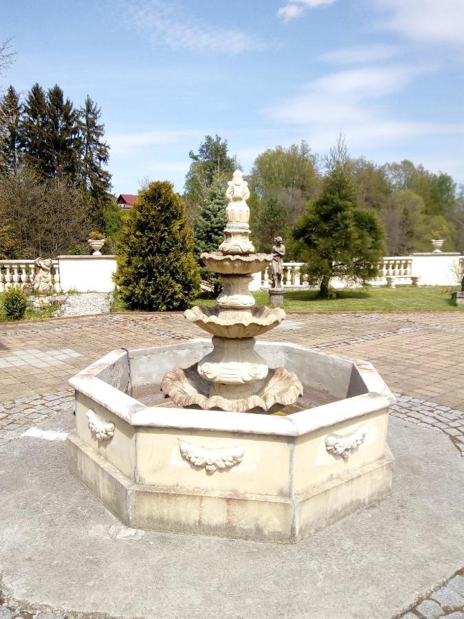 Zamecek Zdiky - Zamecky Apartman Bujanov Экстерьер фото