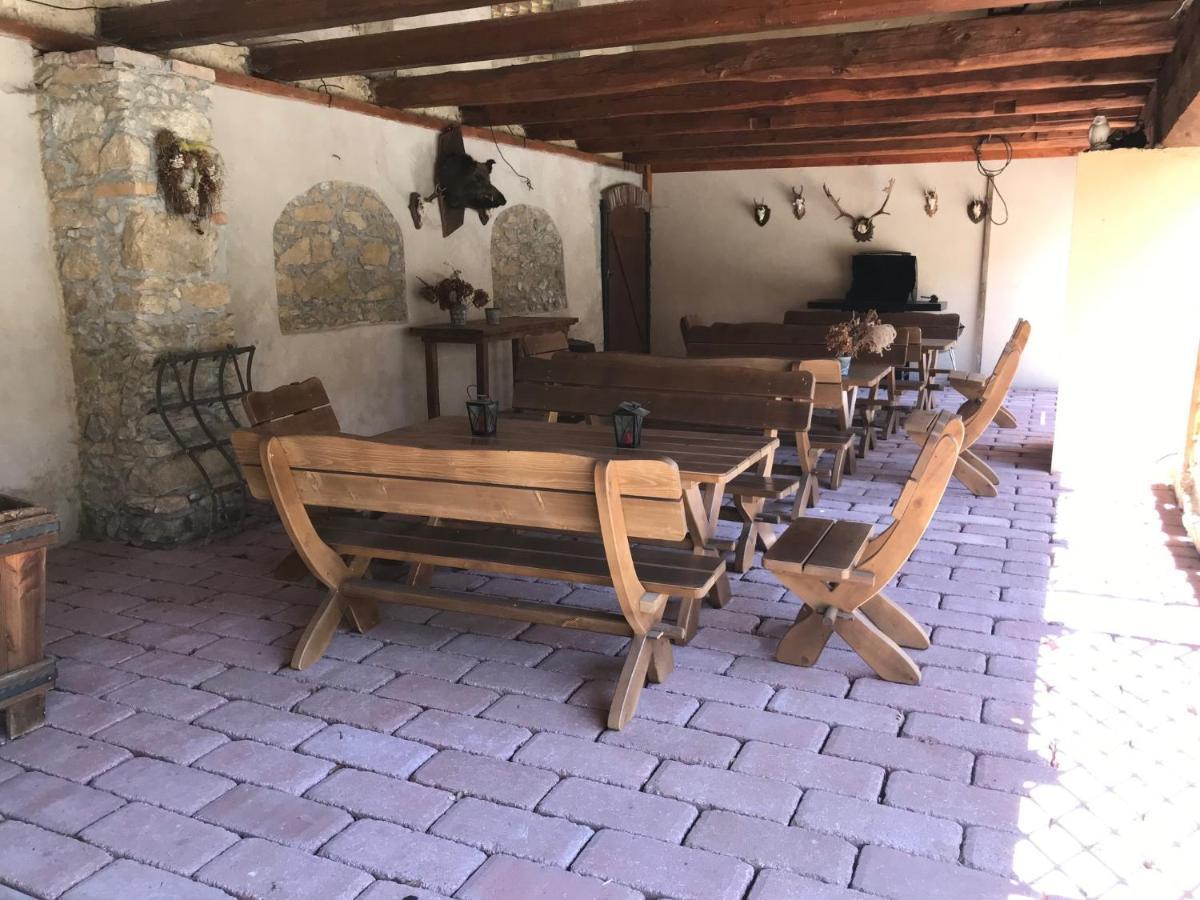 Zamecek Zdiky - Zamecky Apartman Bujanov Экстерьер фото